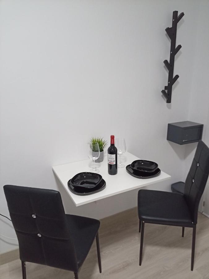 ברצלונה Vilapicina Hostal מראה חיצוני תמונה