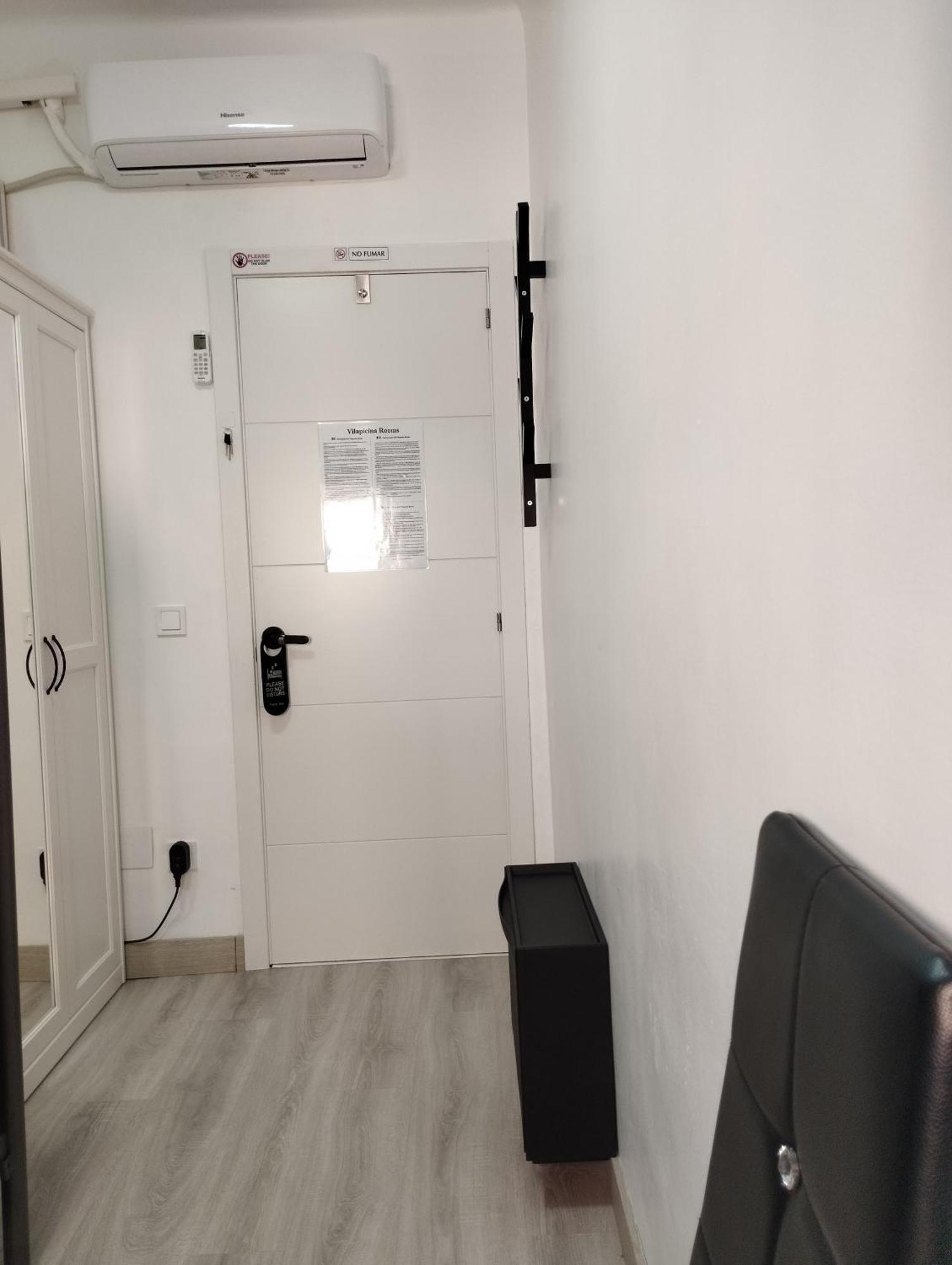 ברצלונה Vilapicina Hostal מראה חיצוני תמונה